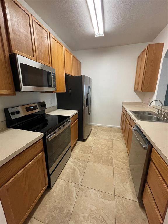 Building Photo - 6214 Stevenson Dr