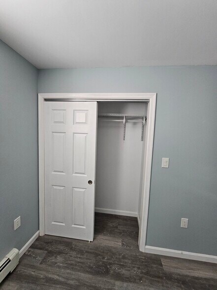 Building Photo - 1230 Smyth Rd