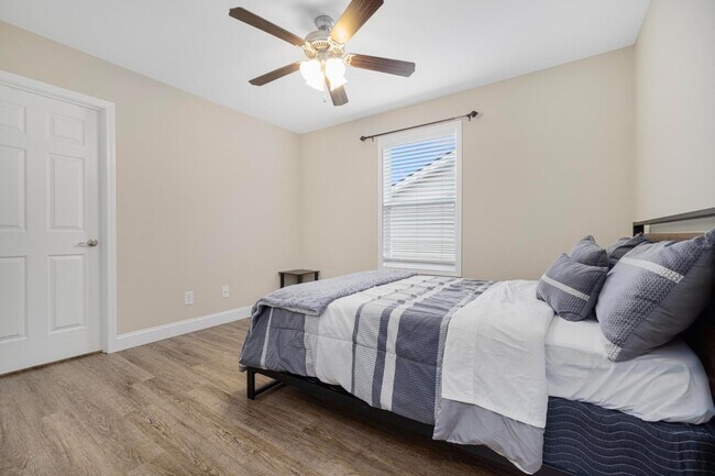 Building Photo - 2927 Watauga Rd