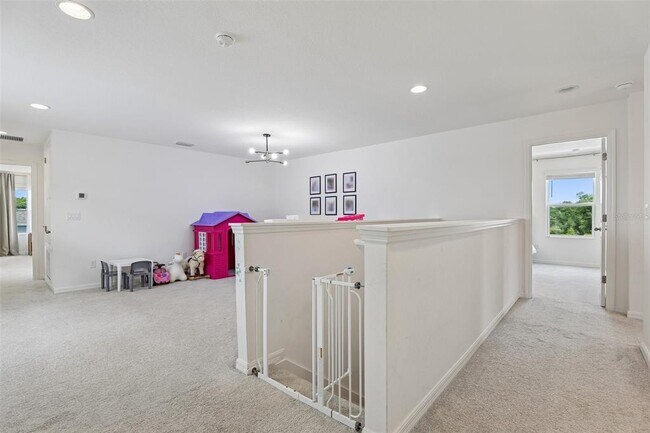 Building Photo - 1581 Swan Swim Dr