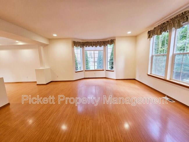 Building Photo - 5998 McCormick Woods Dr SW