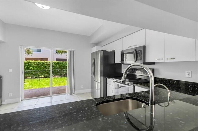 Building Photo - 9968 NW 57th Manor