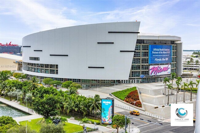 Building Photo - 888 Biscayne Blvd