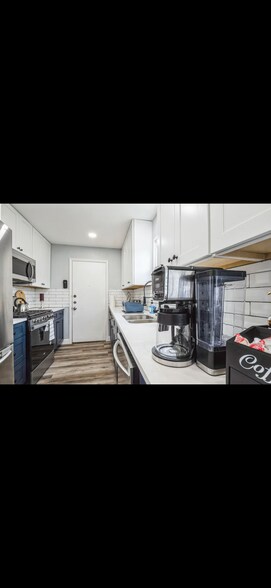 Building Photo - 3004 Matador Dr