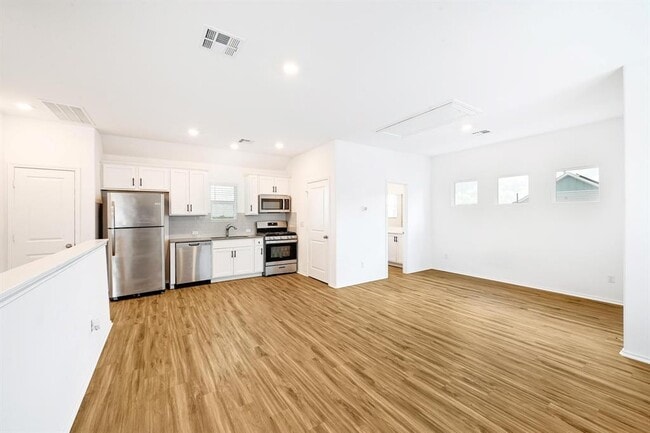 Building Photo - 200 Philomena Dr.