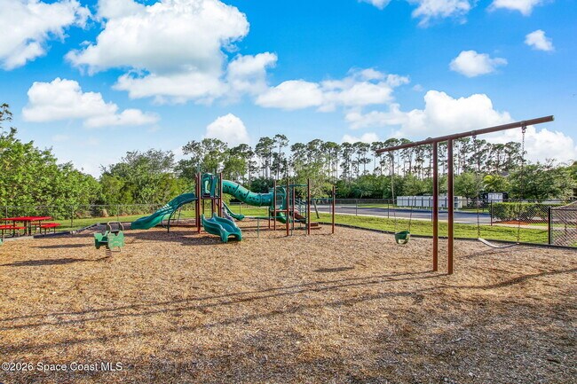 Building Photo - 3254 Burdock Ave