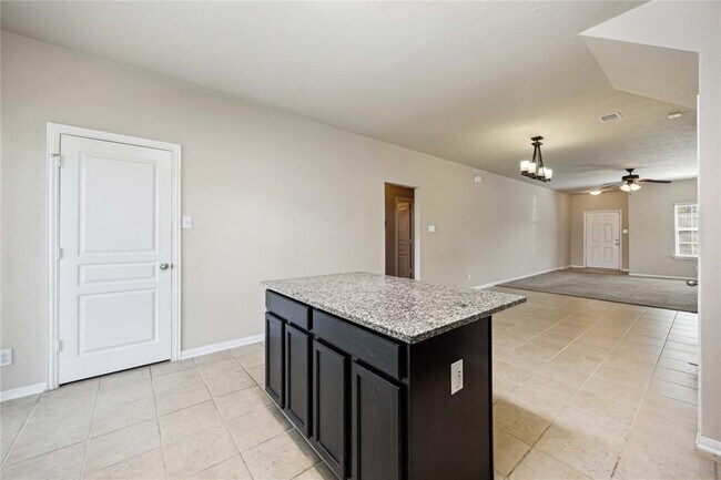 Building Photo - 6727 Wide Creek Dr