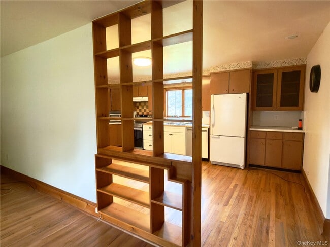 Building Photo - 51 Horseshoe Dr