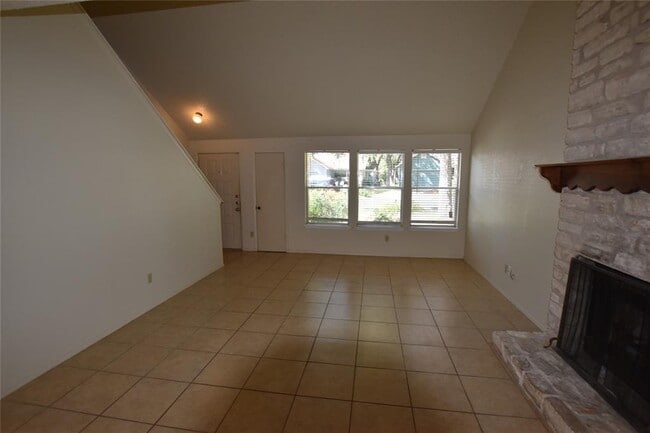 Building Photo - 7703 Islander Dr