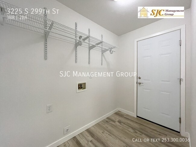 Building Photo - 3225 S 299th St