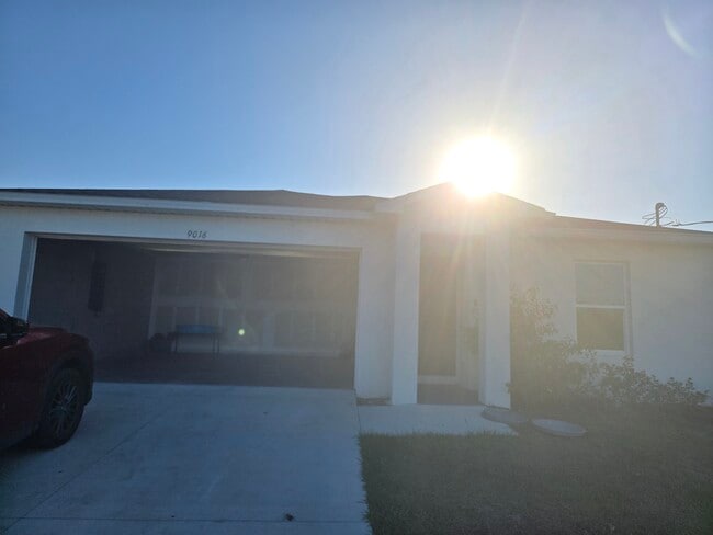 Primary Photo - 9016 S Indio Cir