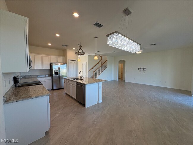 Building Photo - 14569 Monrovia Ln