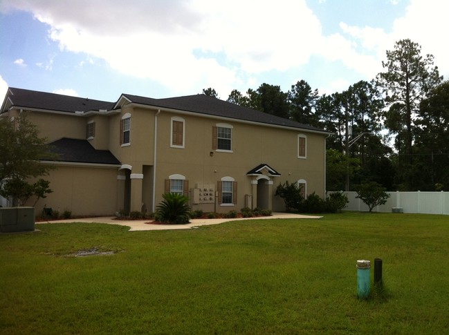 Building Photo - Heron Cove Apartments