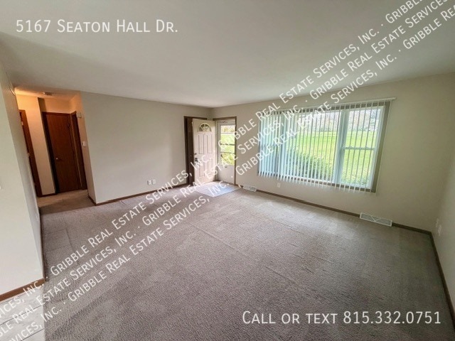 Building Photo - 5167 Seaton Hall Dr