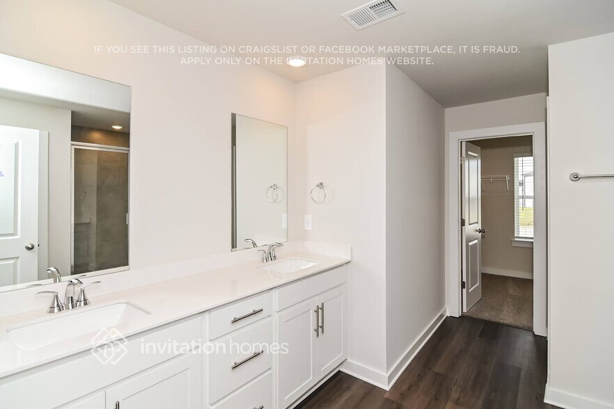 Building Photo - 1203 Bluffton Cir