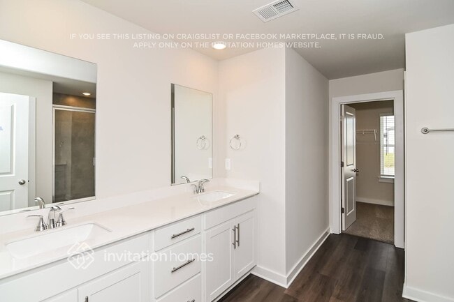 Building Photo - 1211 Bluffton Cir