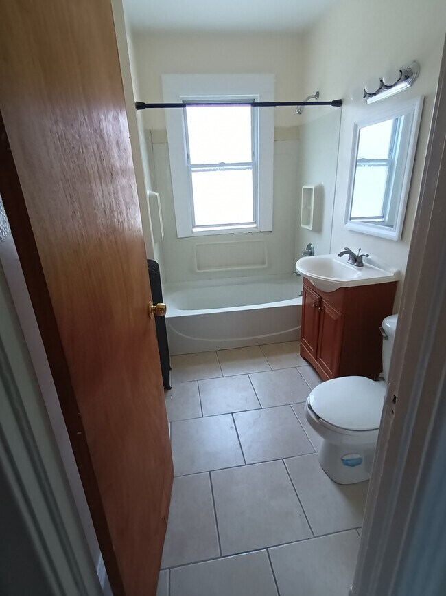 28 Kent St 28 Kent St Hartford CT 06112 Apartment Finder