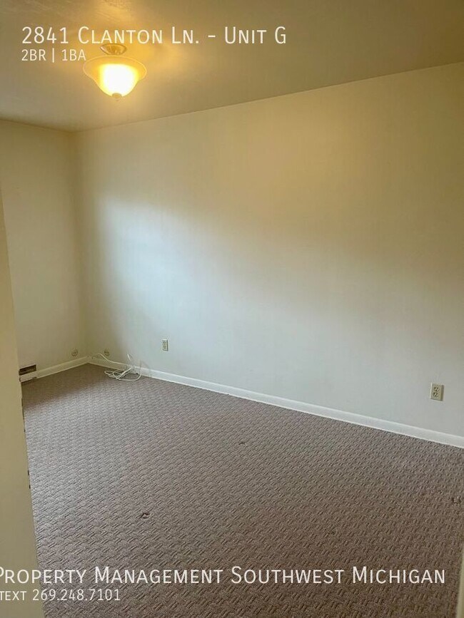 Primary Photo - Near Lake Michigan in Coloma. 2 bedroom 1 ...