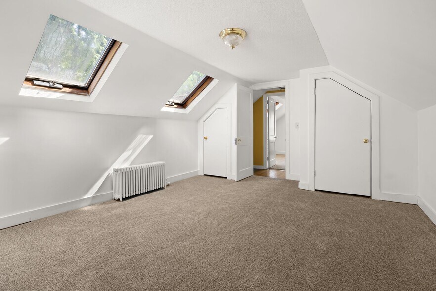 Building Photo - 89 Campbell Ave