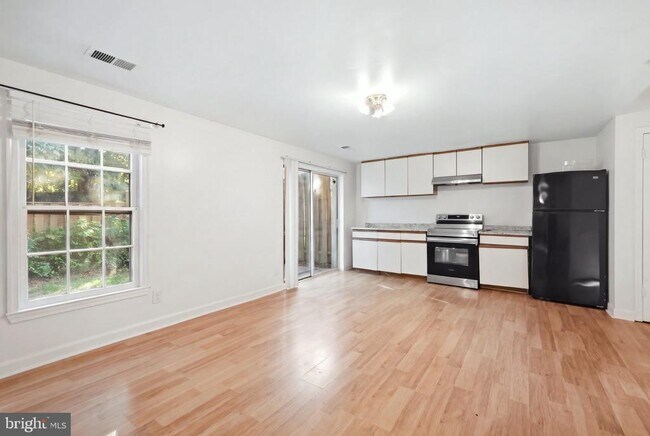 Building Photo - 13231 Copland Ct