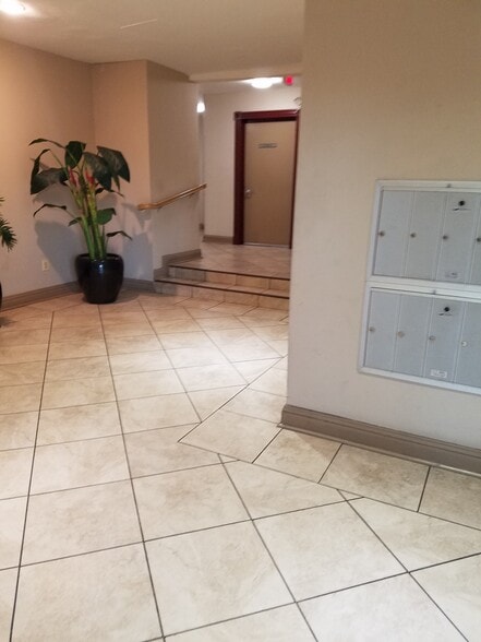 Building Photo - 1005 Chillum Rd