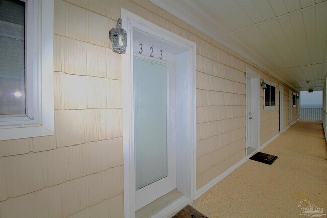 Building Photo - 710 Scenic Hwy