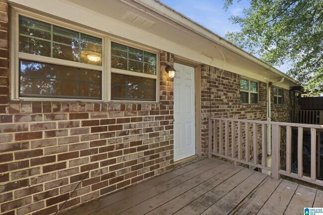 Building Photo - 3127 Lancaster Ct