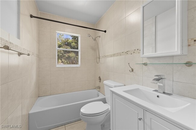 Building Photo - 1069 Highlands Dr