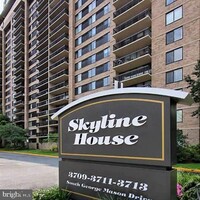 Building Photo - 3713 S George Mason Dr