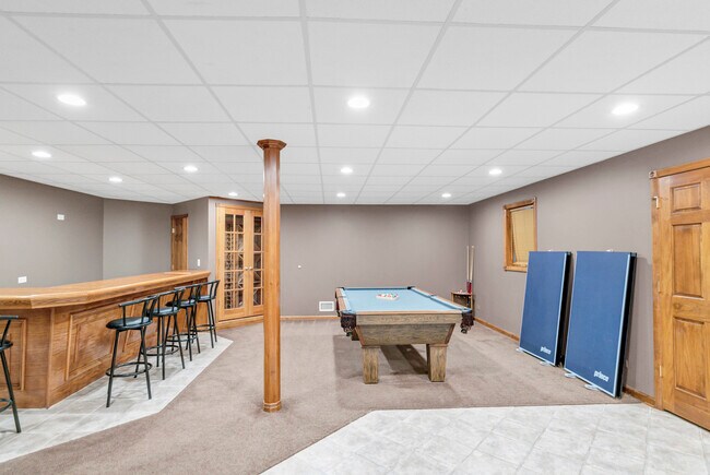 Building Photo - 4N550 School Rd