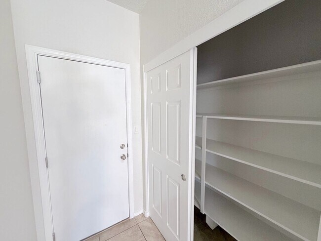 Building Photo - 8323 Groundsel Rd NW