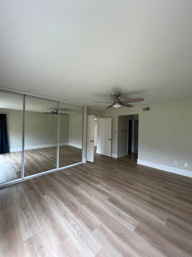 Building Photo - Beautiful Single Story Family Home