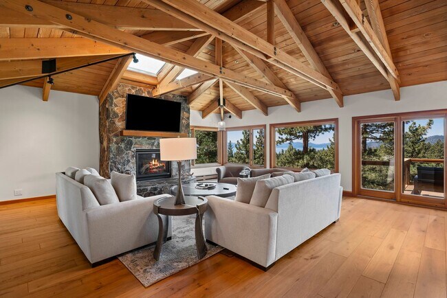 Building Photo - Family retreat