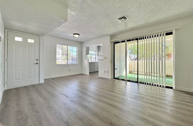 Building Photo - 4724 Nara Vista Way
