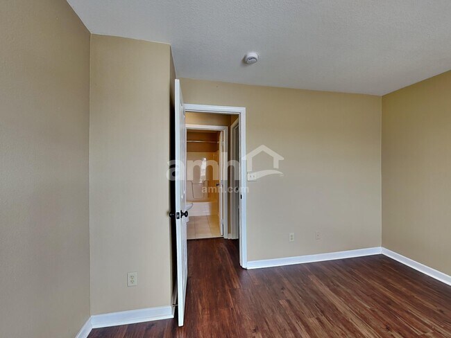 Building Photo - 12654 Walney Ct