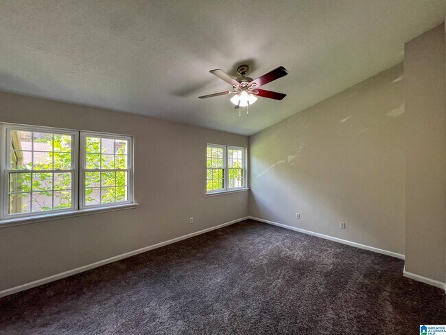 Building Photo - 2417 Eagle Ct