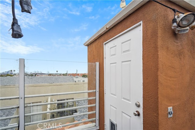 Building Photo - 541 W 23rd St
