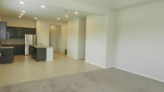 Building Photo - 12012 Reindeer Dr