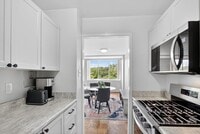 Building Photo - 10401 Grosvenor Pl