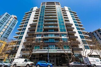 Building Photo - ***2 BED 2 BATH CONDO***PET-FRIENDLY***ASS...