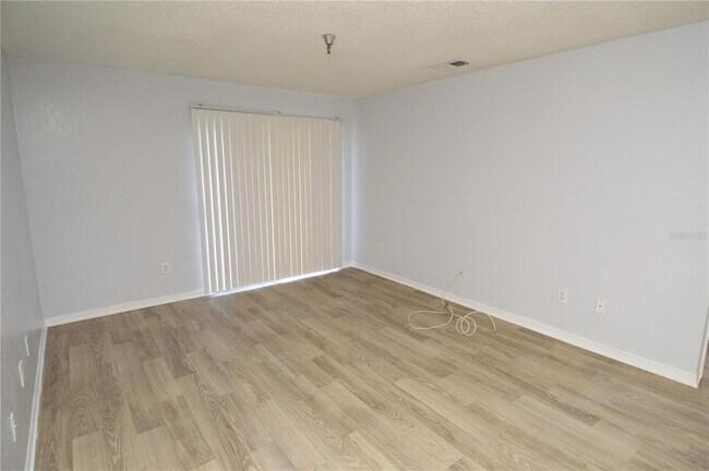 Building Photo - 10263 Gandy Blvd N