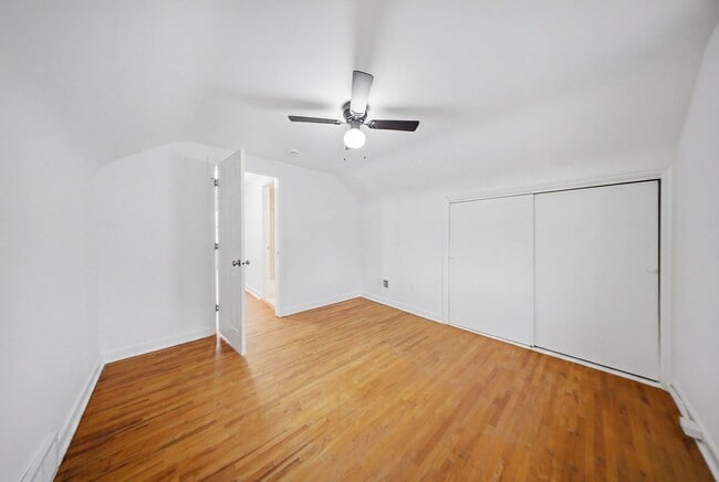 Building Photo - 1115 Kelly Ave