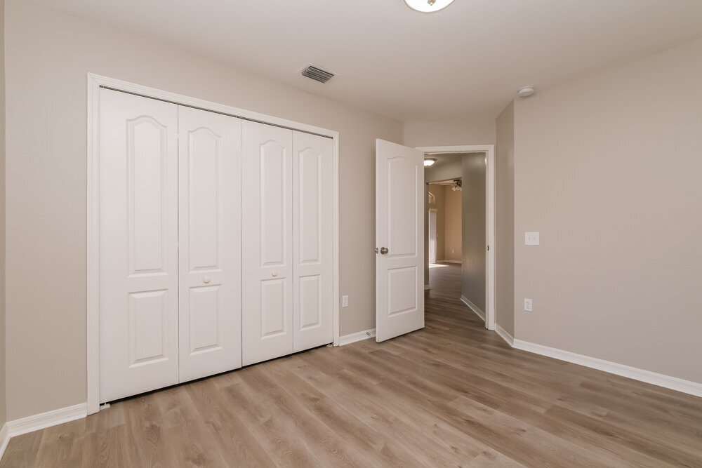 Building Photo - 3720 Hollow Wood Dr