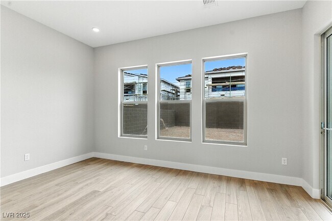 Building Photo - 5073 Slatestone St