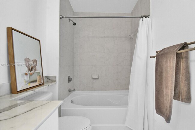 Building Photo - 234 NE 3rd St