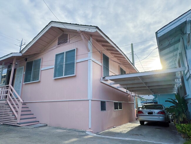 Building Photo - 1942 Pauoa Rd