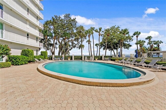 Building Photo - 2611 Bayshore Blvd