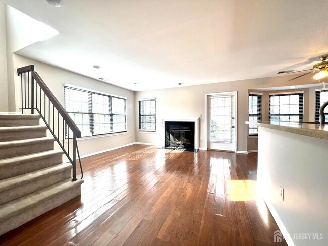 Building Photo - 111 Longfield Ct