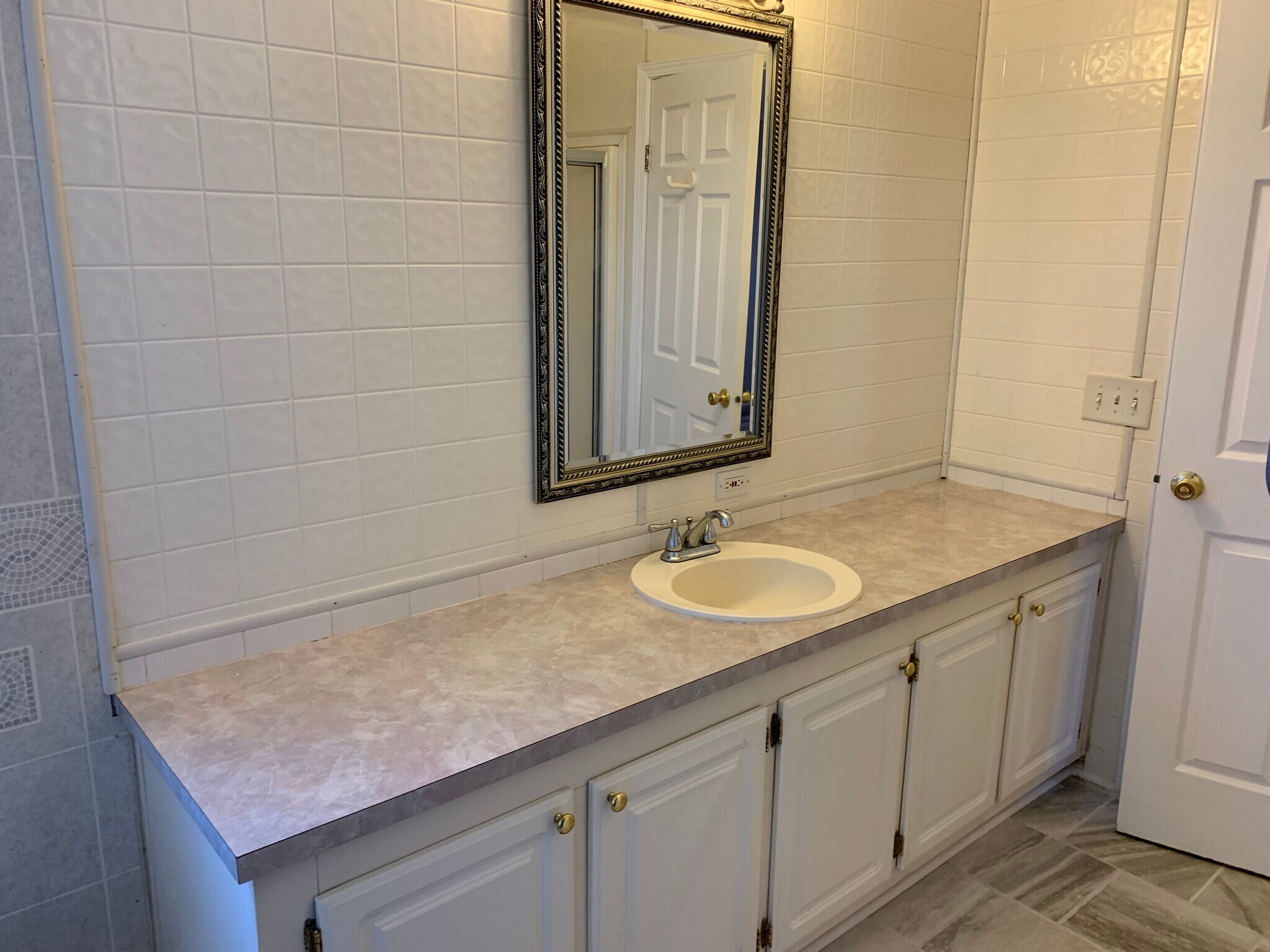 Building Photo - 7153 Whitney Rd