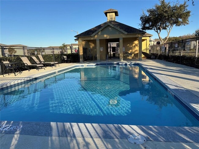 Building Photo - 2034 Cypress Bay Blvd